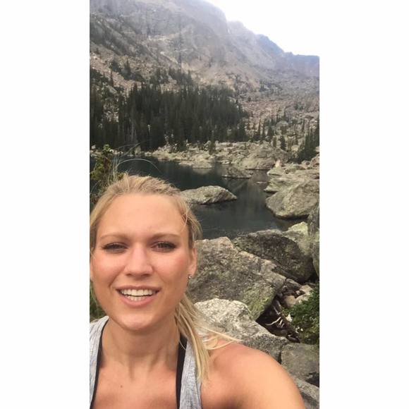 Meet your Posher, Becca - Picture 1 of 1